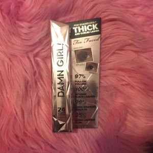 Too faced Mascara